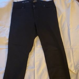 Black Loft Curvy Skinny jeans